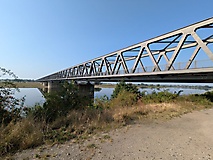 Monumentaler Laufsteg: Die Eisenbahn-Elbbrücke Wittenberge
